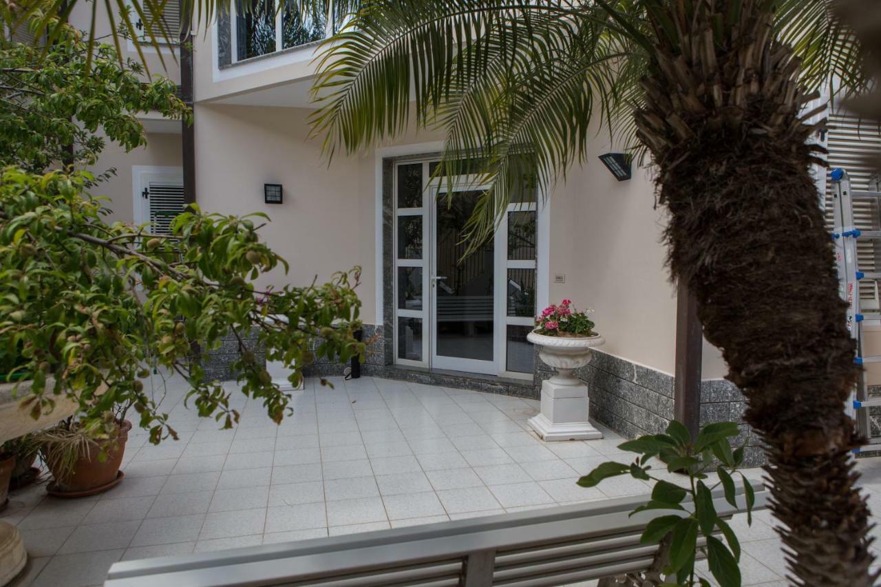 Vdl Luxury Villa Floridia Exterior photo
