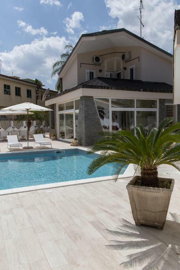 Vdl Luxury Villa Floridia Exterior photo