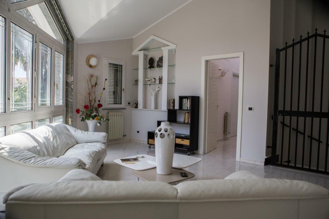 Vdl Luxury Villa Floridia Exterior photo